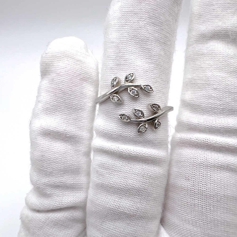 Sale $18 Firm! .925 Sterling Silver Cz Leaf Ring - Picture 12 of 17